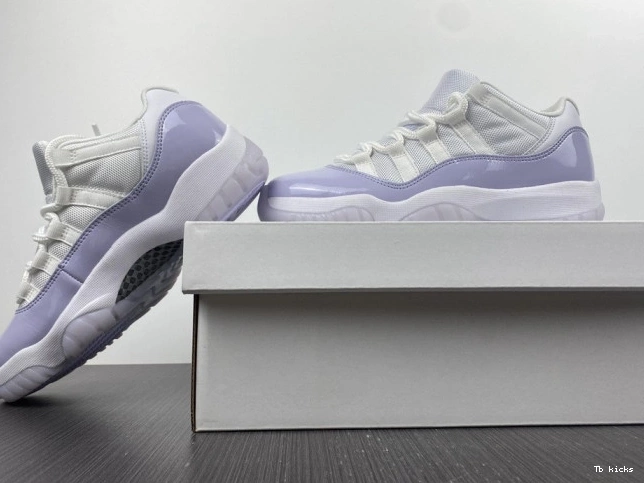 Rep TBK AH7860-101 Air Pure WMNS Violet Jordan Low 11 0801